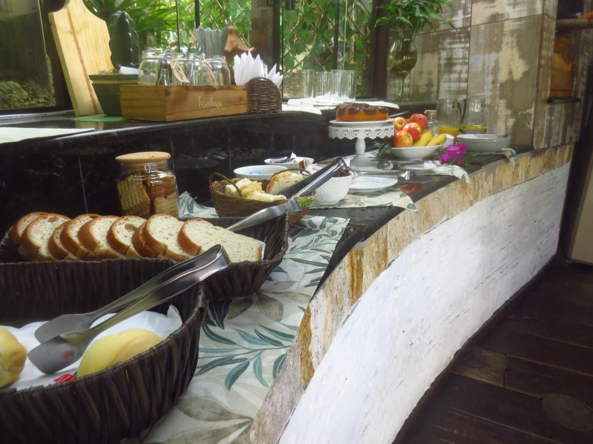 Pousada Aloha Beach House Praia do Rosa Ngoại thất bức ảnh