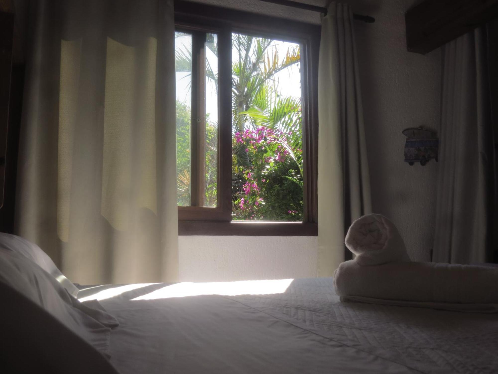 Pousada Aloha Beach House Praia do Rosa Phòng bức ảnh